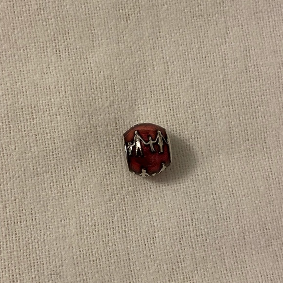 Pandora Charm - Family Charm - Picture 1 of 3